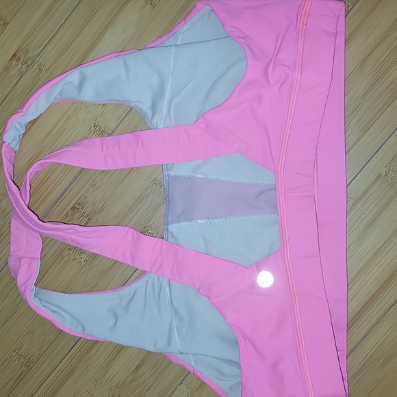 Lululemon Sports Bras size 8 - set of 4 - Picture 7 of 8